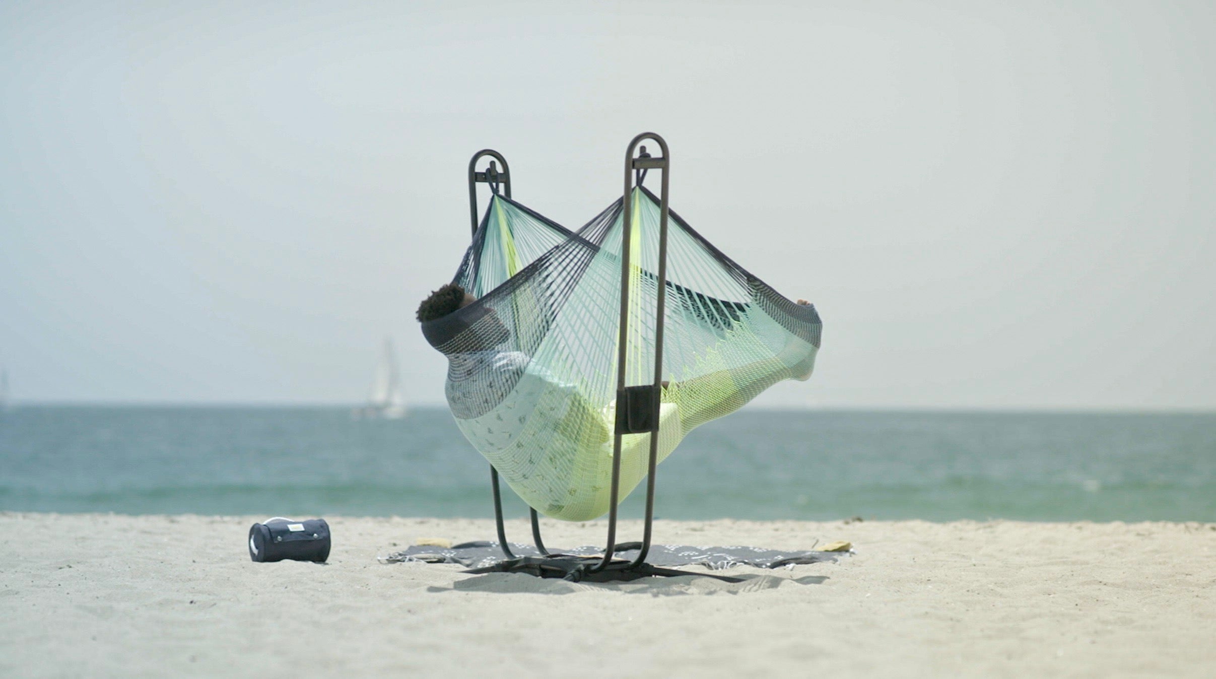 The VISTA™ Portable Hammock – Yellow Leaf Hammocks